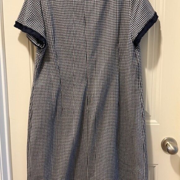 Talbots “Luxe Woven Bold Houndstooth Sheath Dress” – Stylish Classic/New - Picture 2 of 3